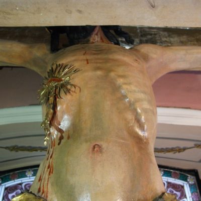 Krucyfiks w kaplicy Chrystusa Ukrzyżowanego, tors rzeźby po konserwacji