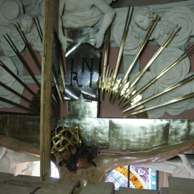 Krucyfiks w kaplicy Chrystusa Ukrzyżowanego, góra rzeźby po konserwacji